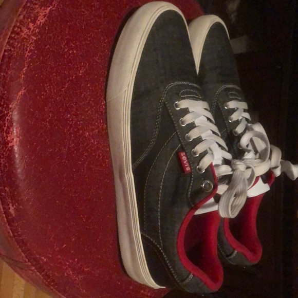 Levi’s - Picture 2 of 5